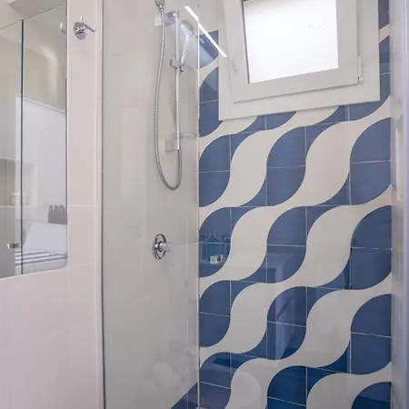 Sterlizia كابري