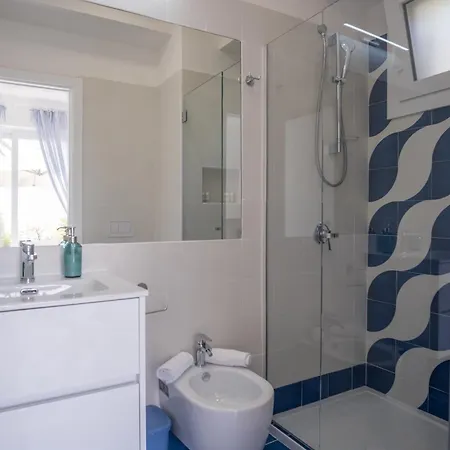 Sterlizia بيت للعطل *