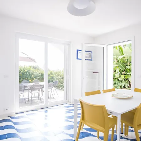 Sterlizia بيت للعطل