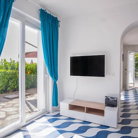 Sterlizia Holiday home Capri