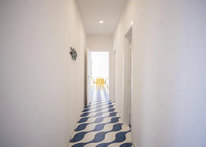 Sterlizia Капри