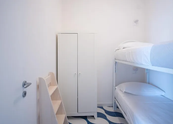 Sterlizia * Капри