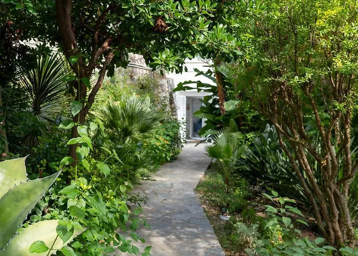 Sterlizia Holiday home