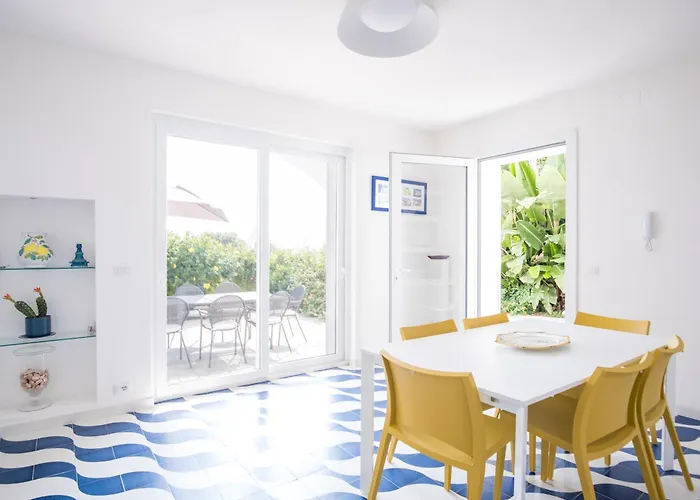 Sterlizia Holiday home